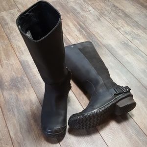 Sorel black leather & suede Slimboot size 7